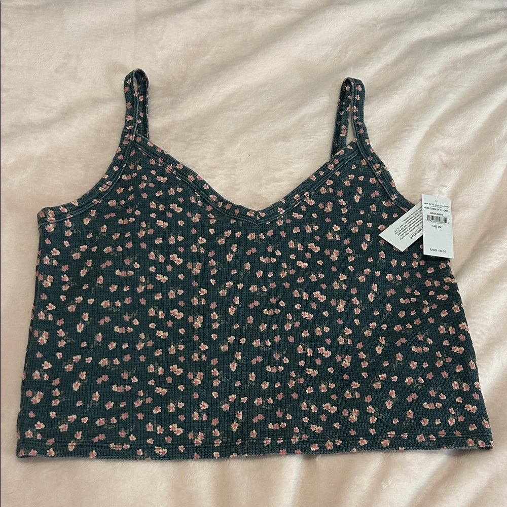 American Eagle Outfitters Green Floral Crop Top